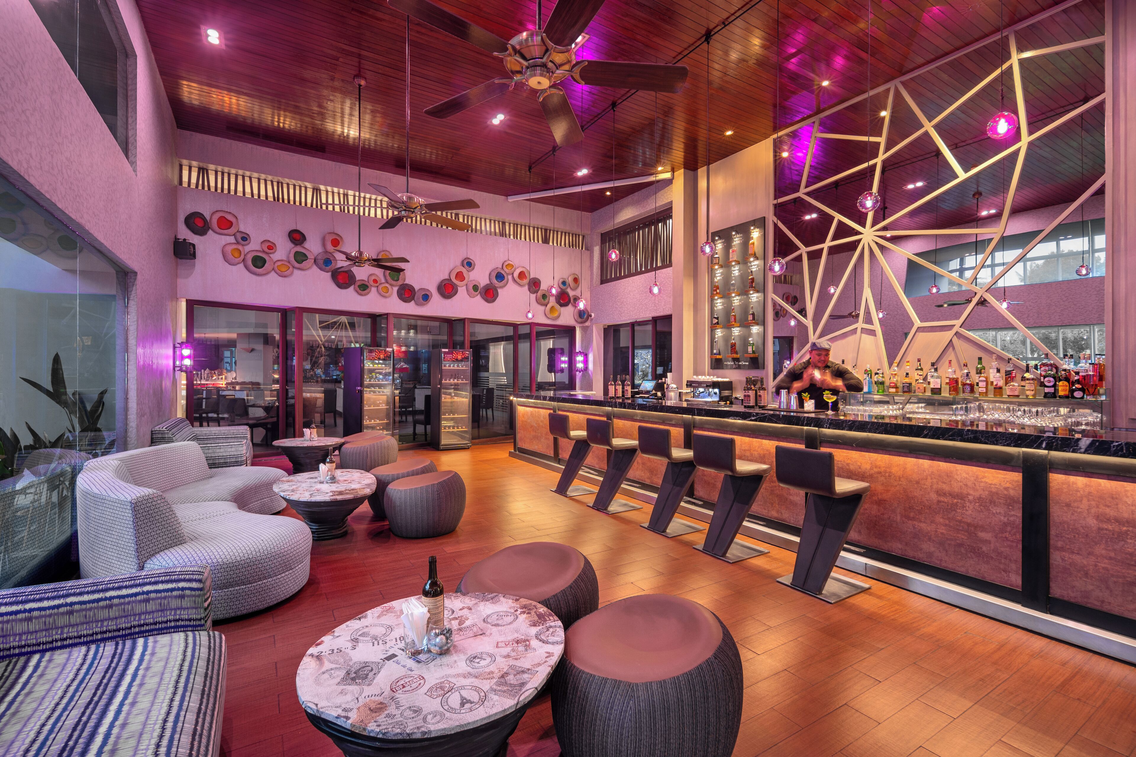 3 bars/lounges, rooftop bar, lobby lounge