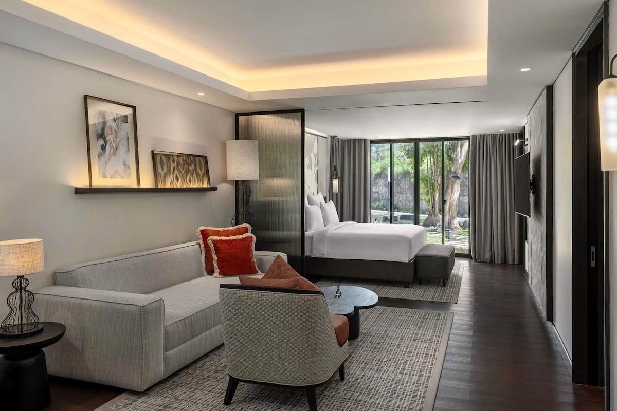 Family Room, 1 King Bed with Sofa bed, Garden View (Exclusive)