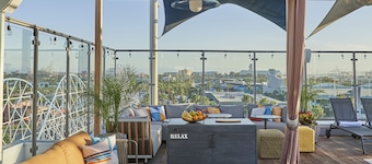 Hyatt Centric The Pike Long Beach
