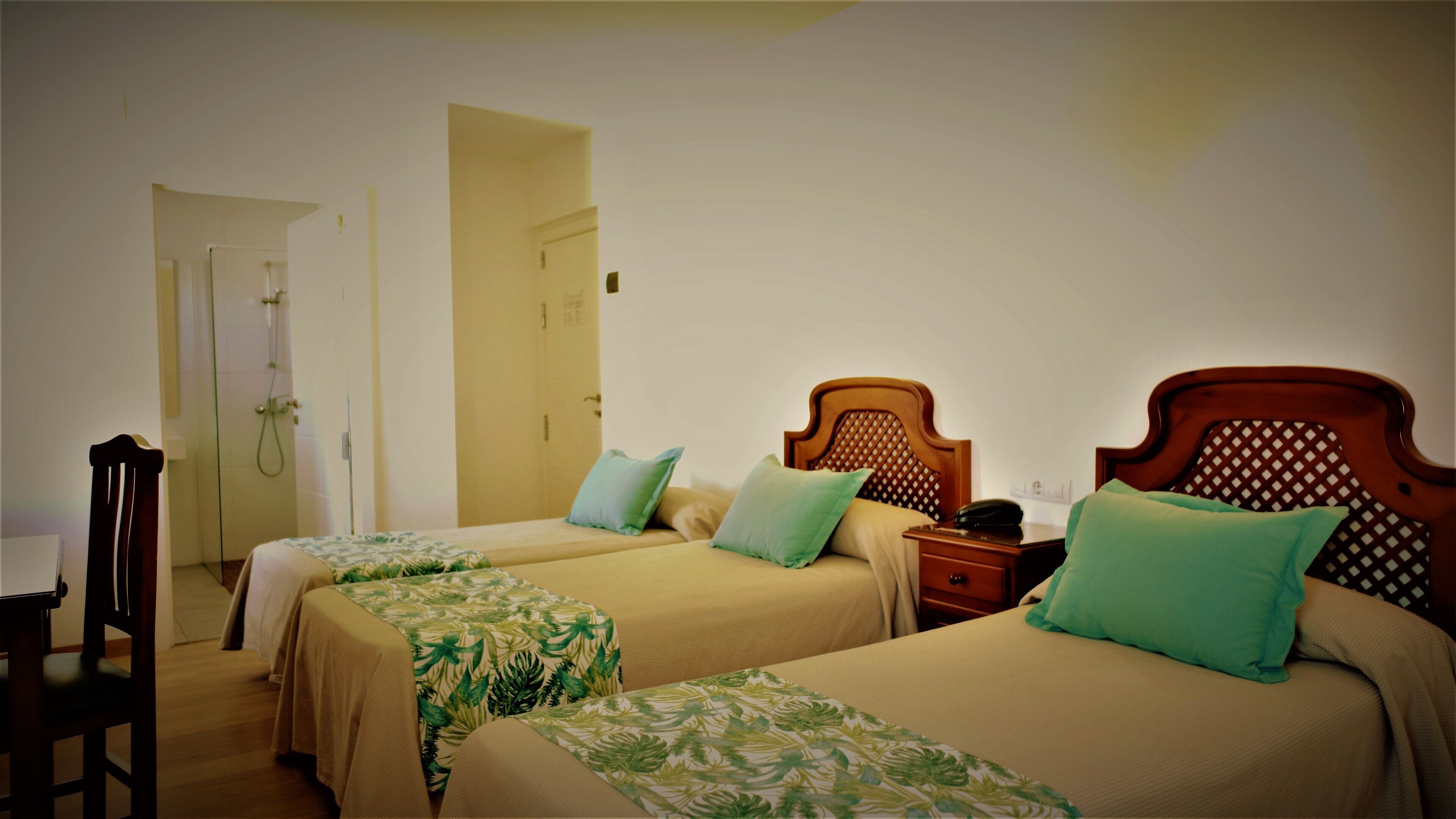 double room | extra beds