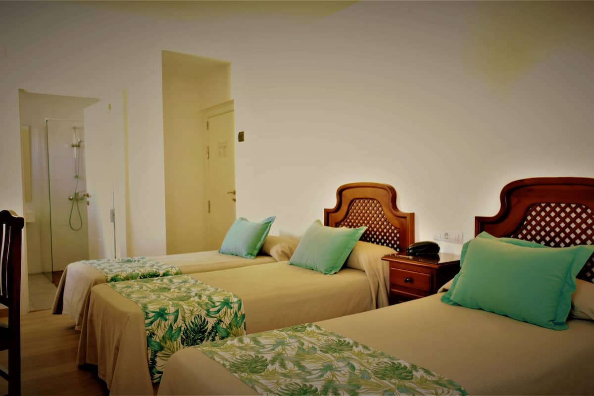 double room | extra beds