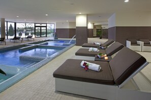 Bastu, bubbelpool, turkiskt bad/hamam och kroppsbehandlingar