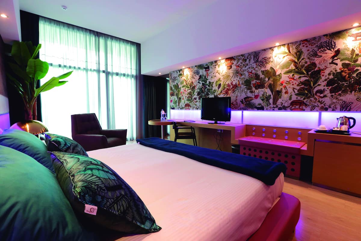 1 bedroom, minibar, in-room safe, desk