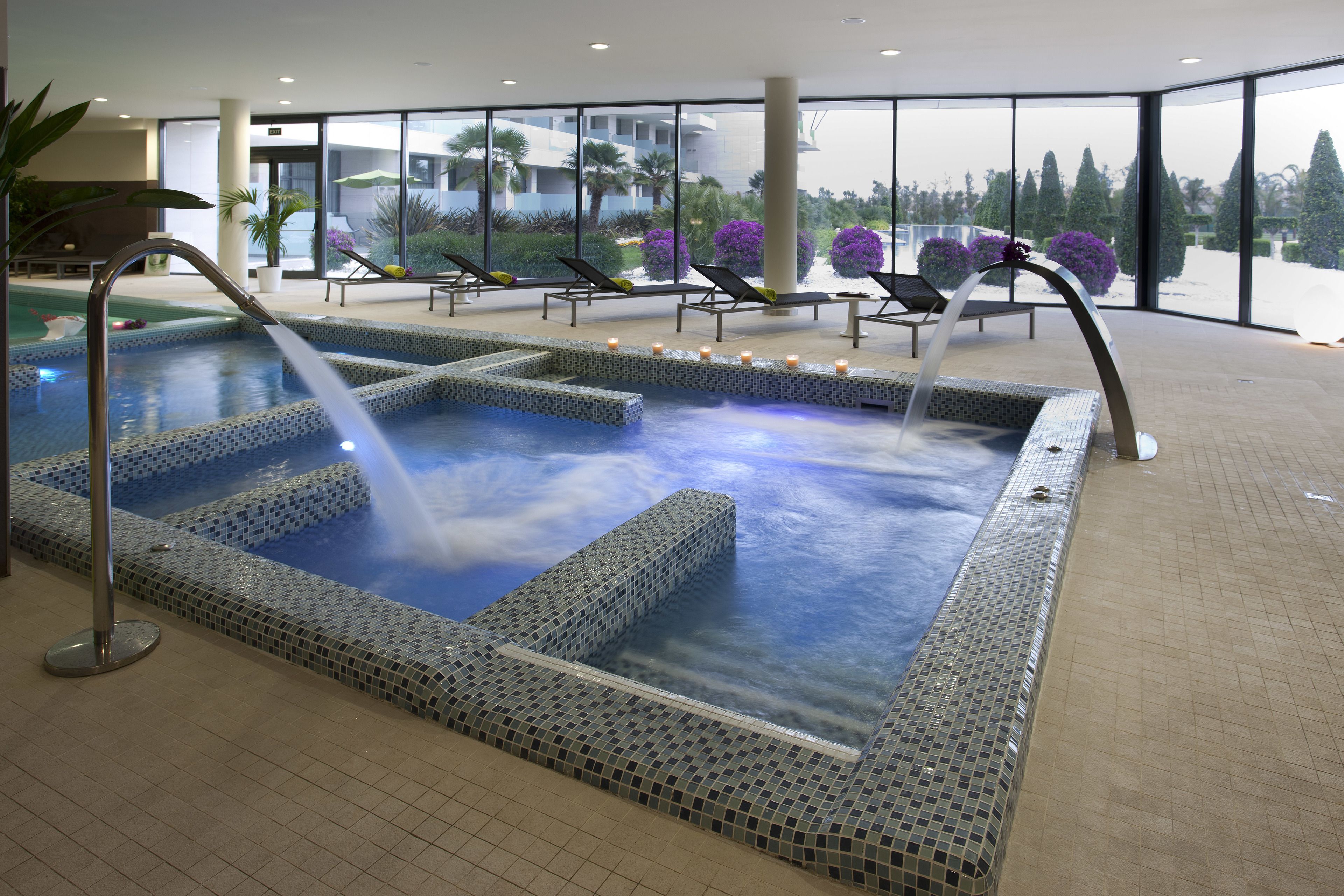 sauna, hot tub, turkish bath/hammam, body treatments, hydrotherapy