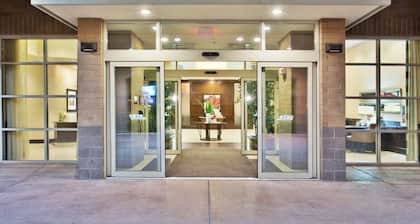Crowne Plaza Anchorage Midtown by IHG