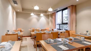 Dagelijks ontbijtbuffet (toeslag)