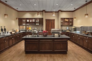 Free daily on-the-go breakfast - Homewood Suites by Hilton Yuma (Yuma)