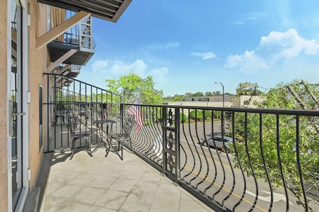 Room, 1 King Bed, Accessible, Bathtub | View from room