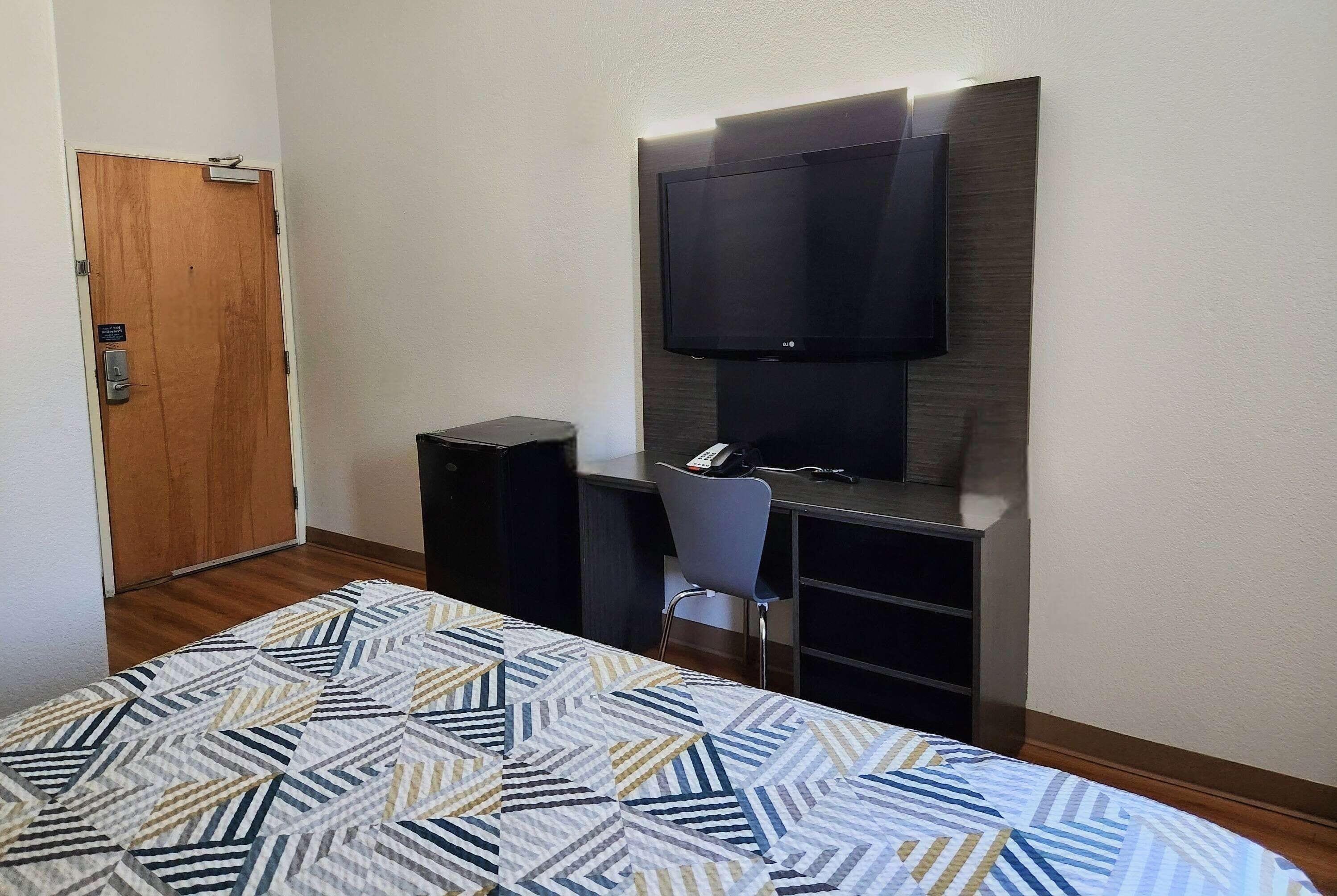 Photo - Baymont by Wyndham San Antonio Airport