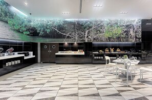Esmorzar diari continental gratuït 