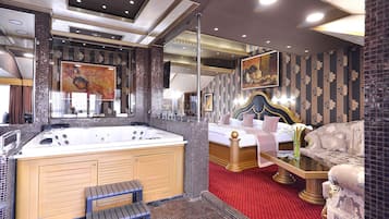 Premium bedding, in-room safe, desk, blackout curtains