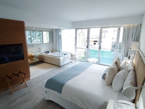 Premium bedding, down comforters, minibar, in-room safe - CasaCalma Hotel (Buenos Aires)