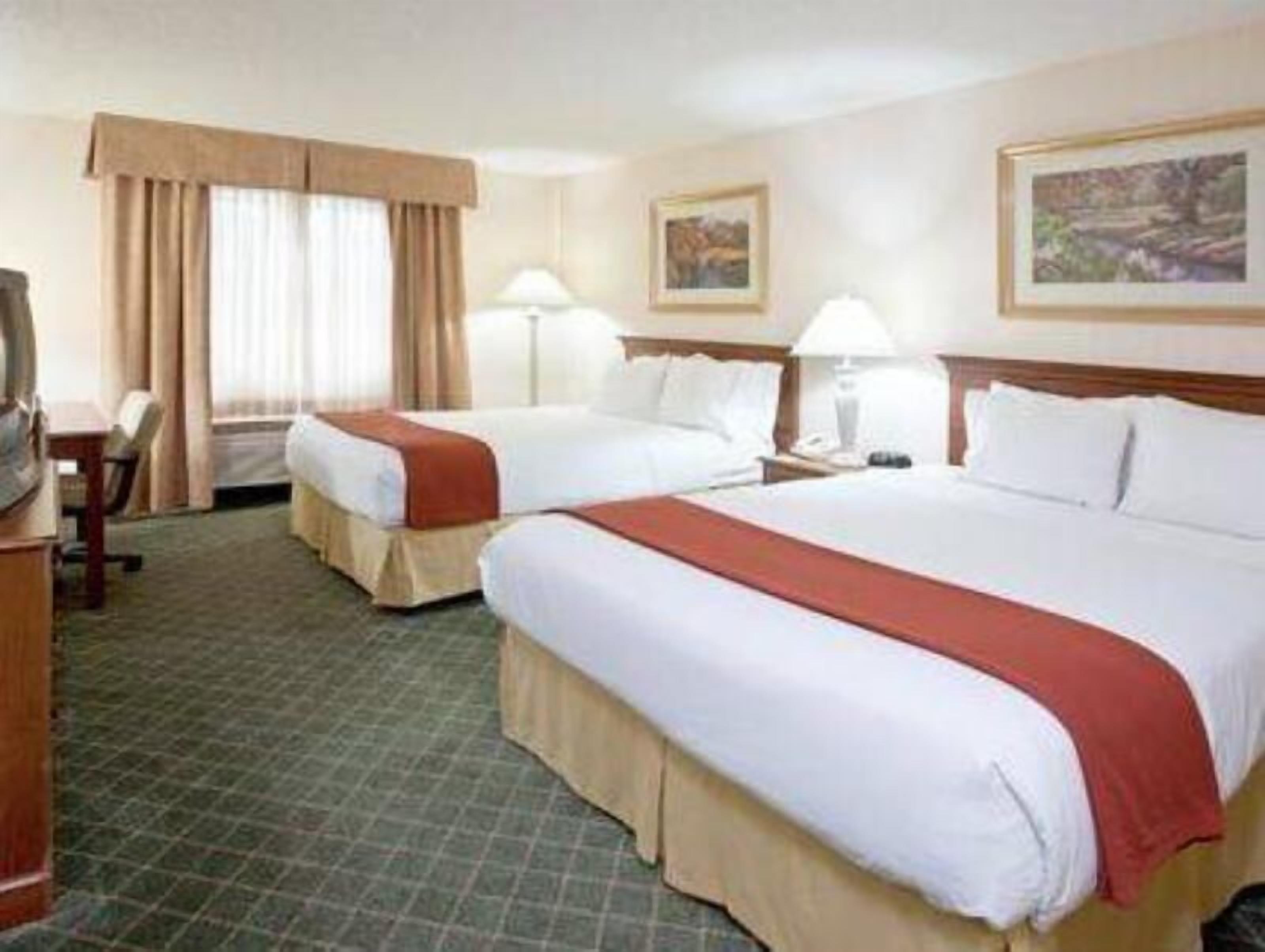 Safe på rommet, skrivebord og skrivebord for bærbar PC