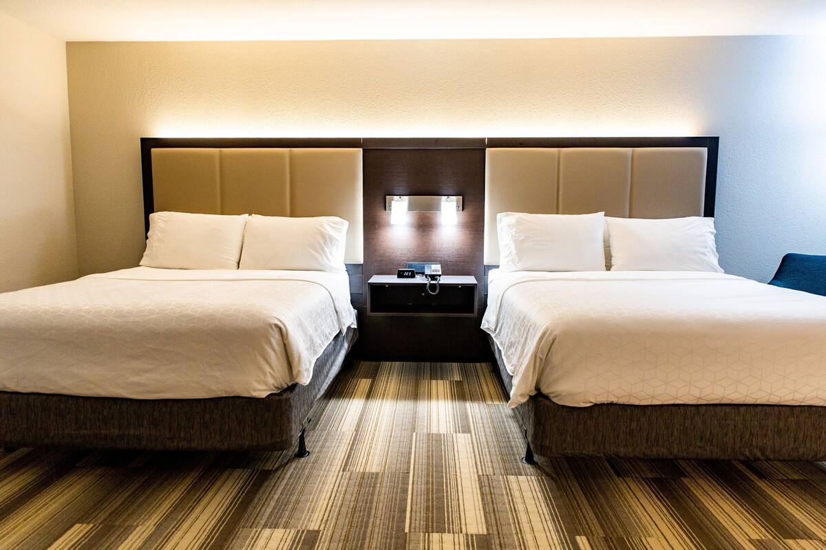 In-room safe, desk, laptop workspace, blackout curtains