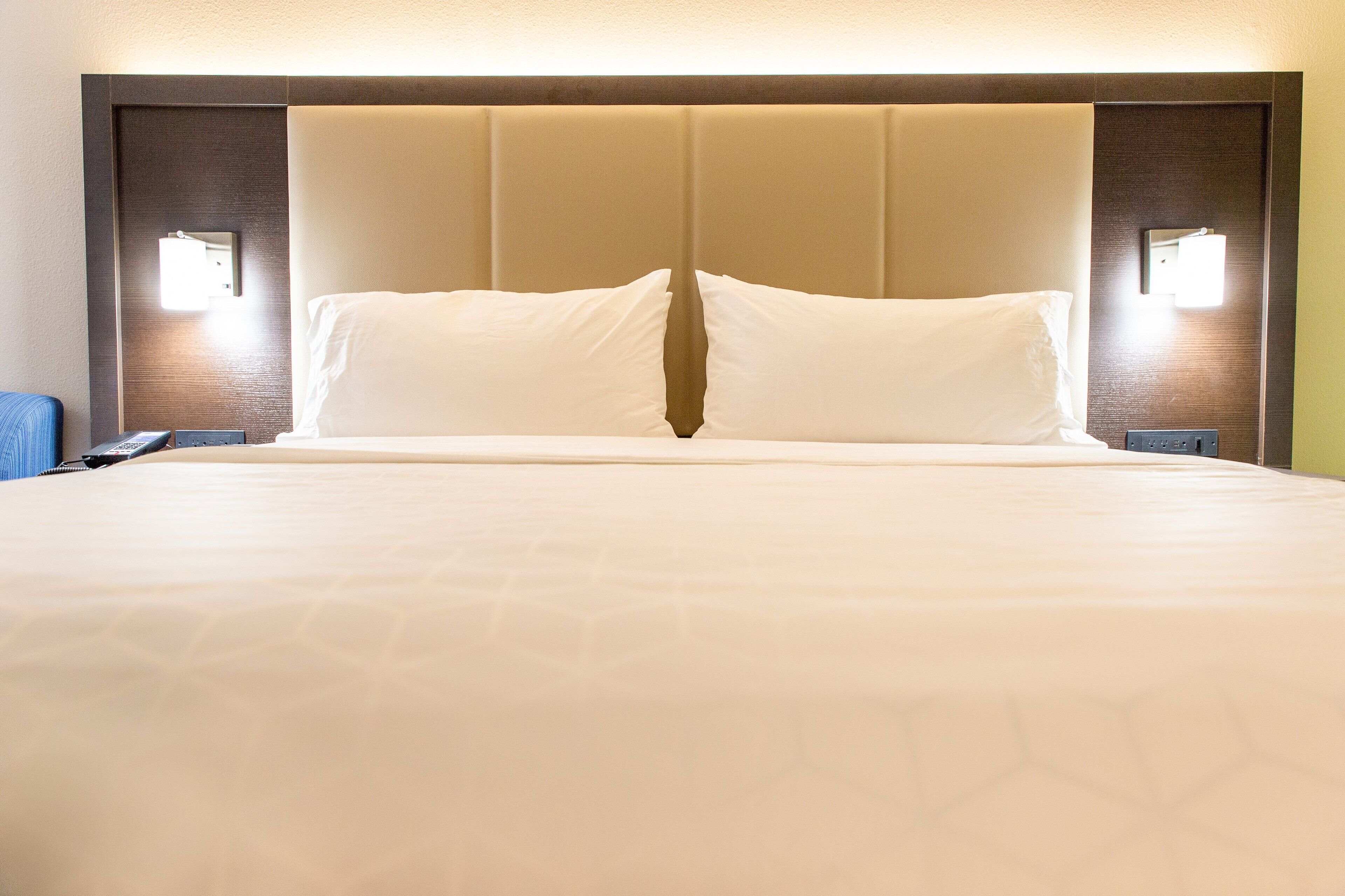 1 bedroom, in-room safe, desk, laptop workspace