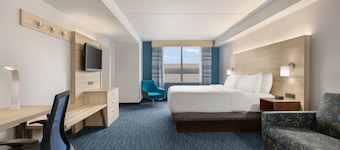 Holiday Inn Express Hotel & Suites Norfolk Airport by IHG
