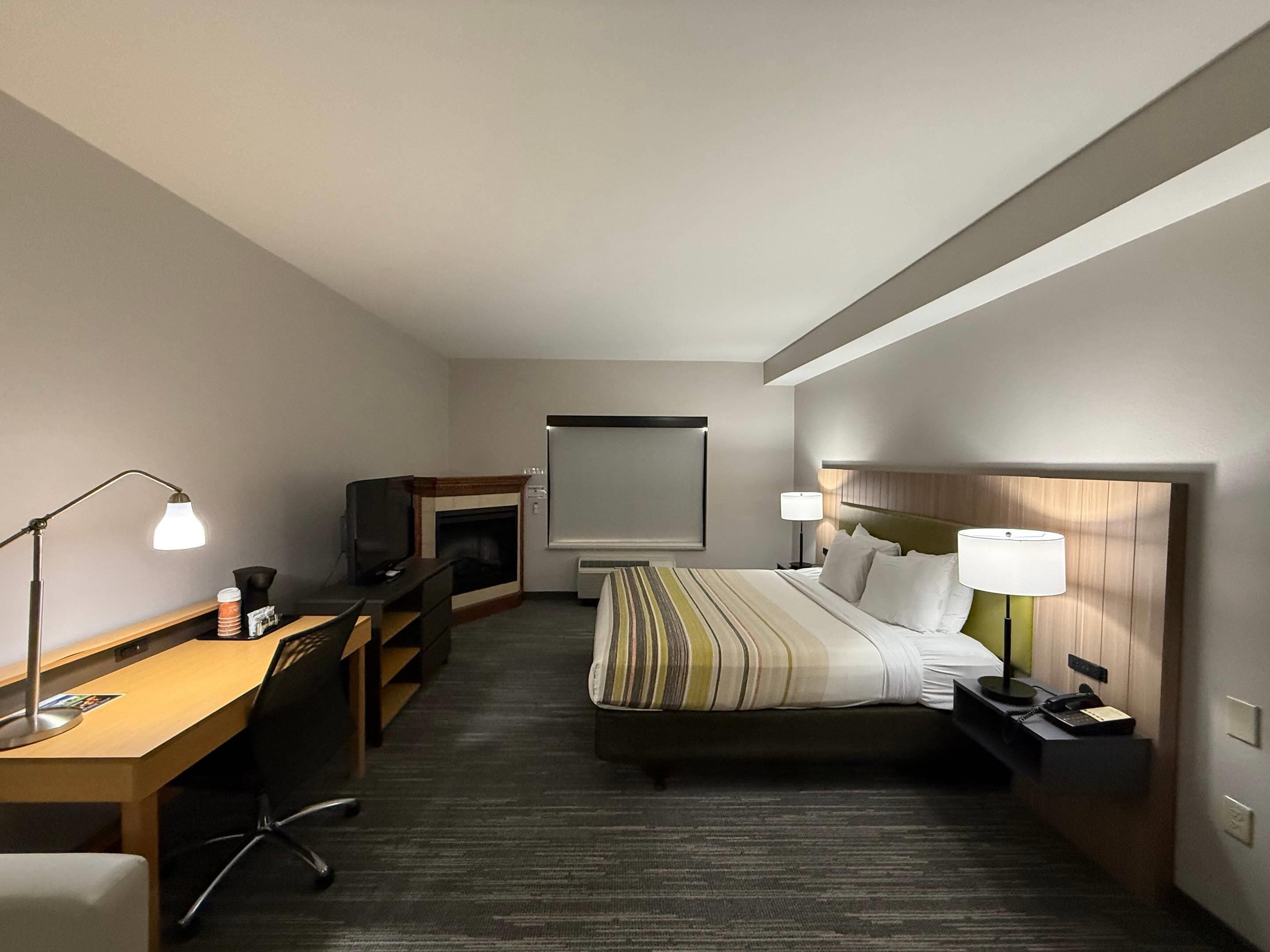 Suite, 1 King Bed, Non Smoking, Kitchen | In-room safe, desk, blackout curtains, iron/ironing board