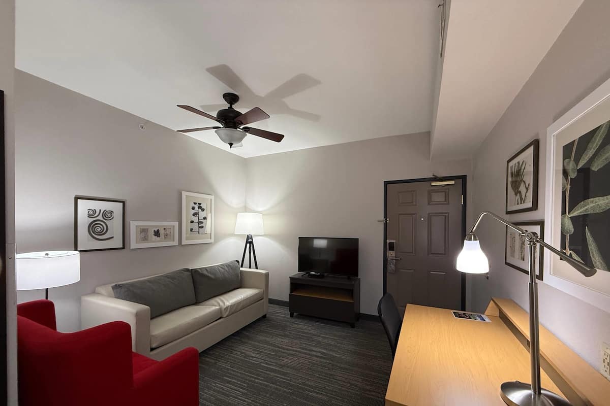 Suite, Multiple Beds, Non Smoking