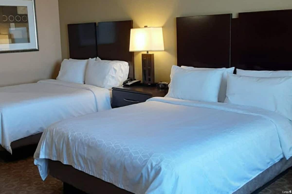 In-room safe, desk, laptop workspace, iron/ironing board
