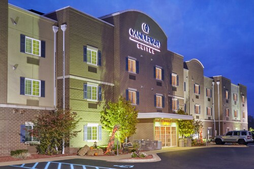 Candlewood Suites Milwaukee Airport by IHG