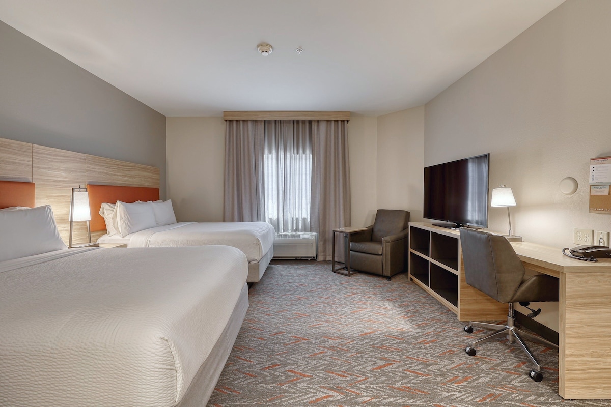 Studio Suite, 2 Queen Beds | Premium bedding, in-room safe, desk, blackout drapes