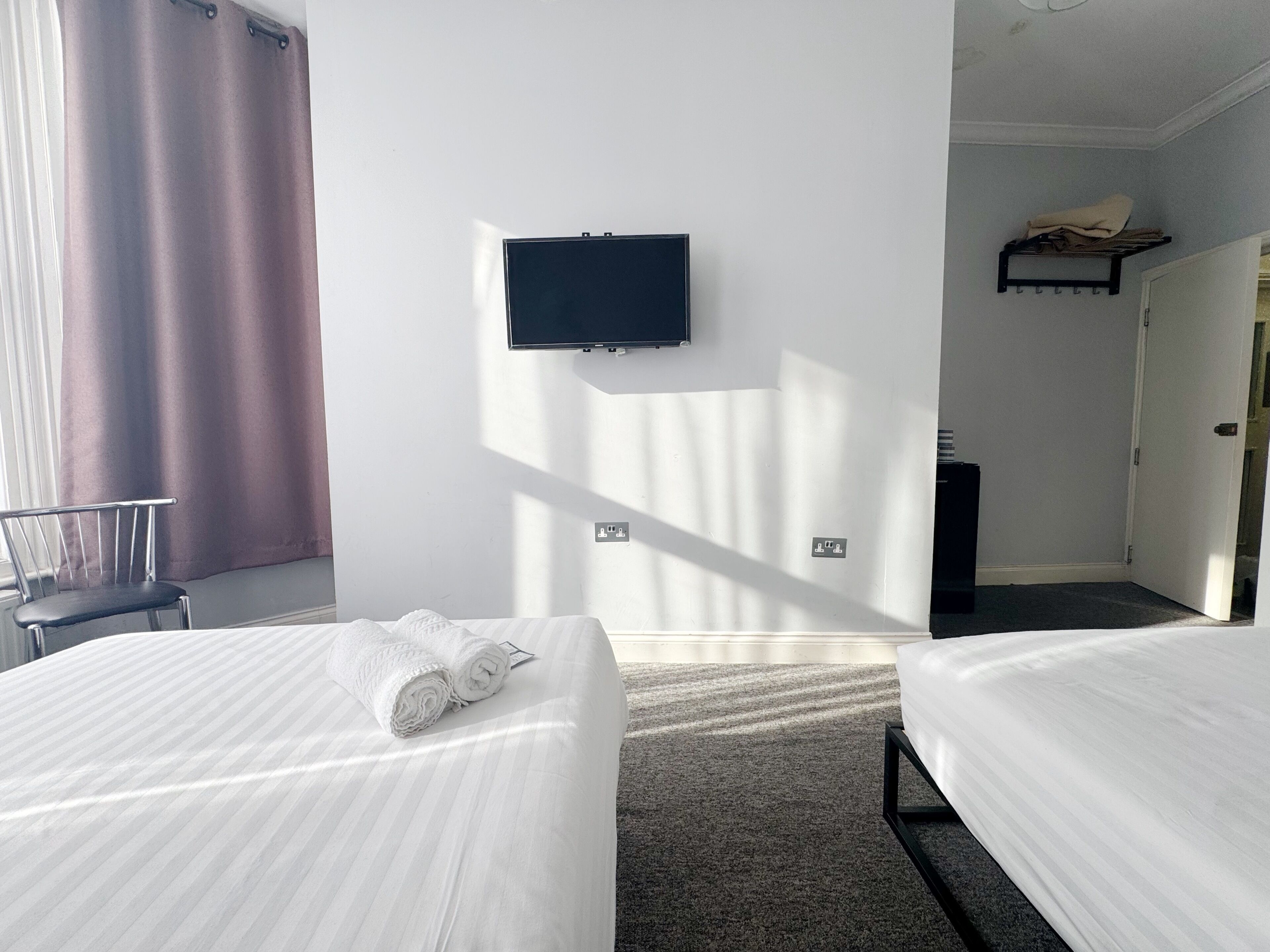 Standard Quadruple Room | Free WiFi, bed sheets