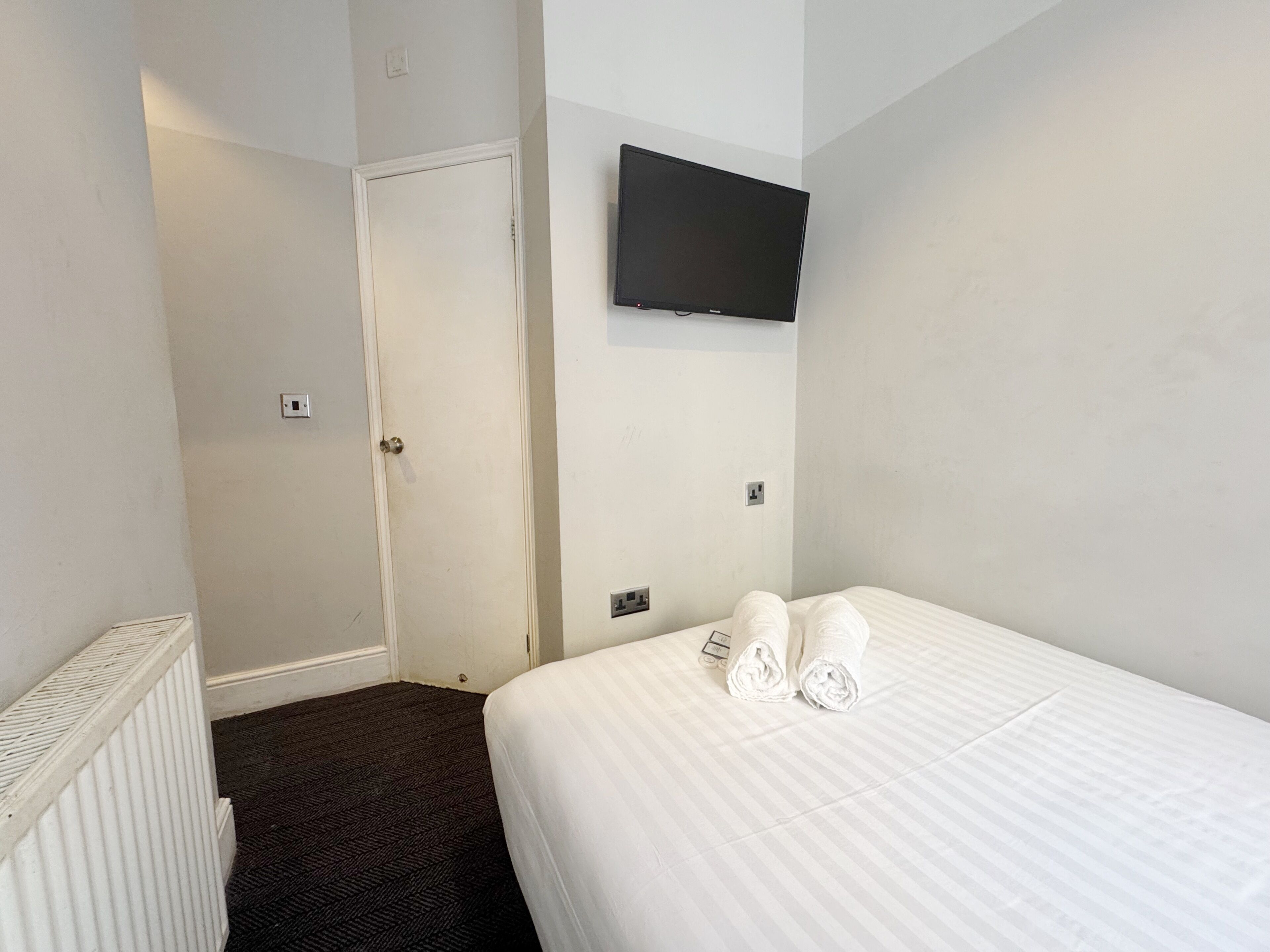 Habitación estándar doble | Wifi gratis y ropa de cama