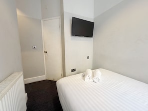 Standard Double Room - Plaza Hotel Hammersmith (London)