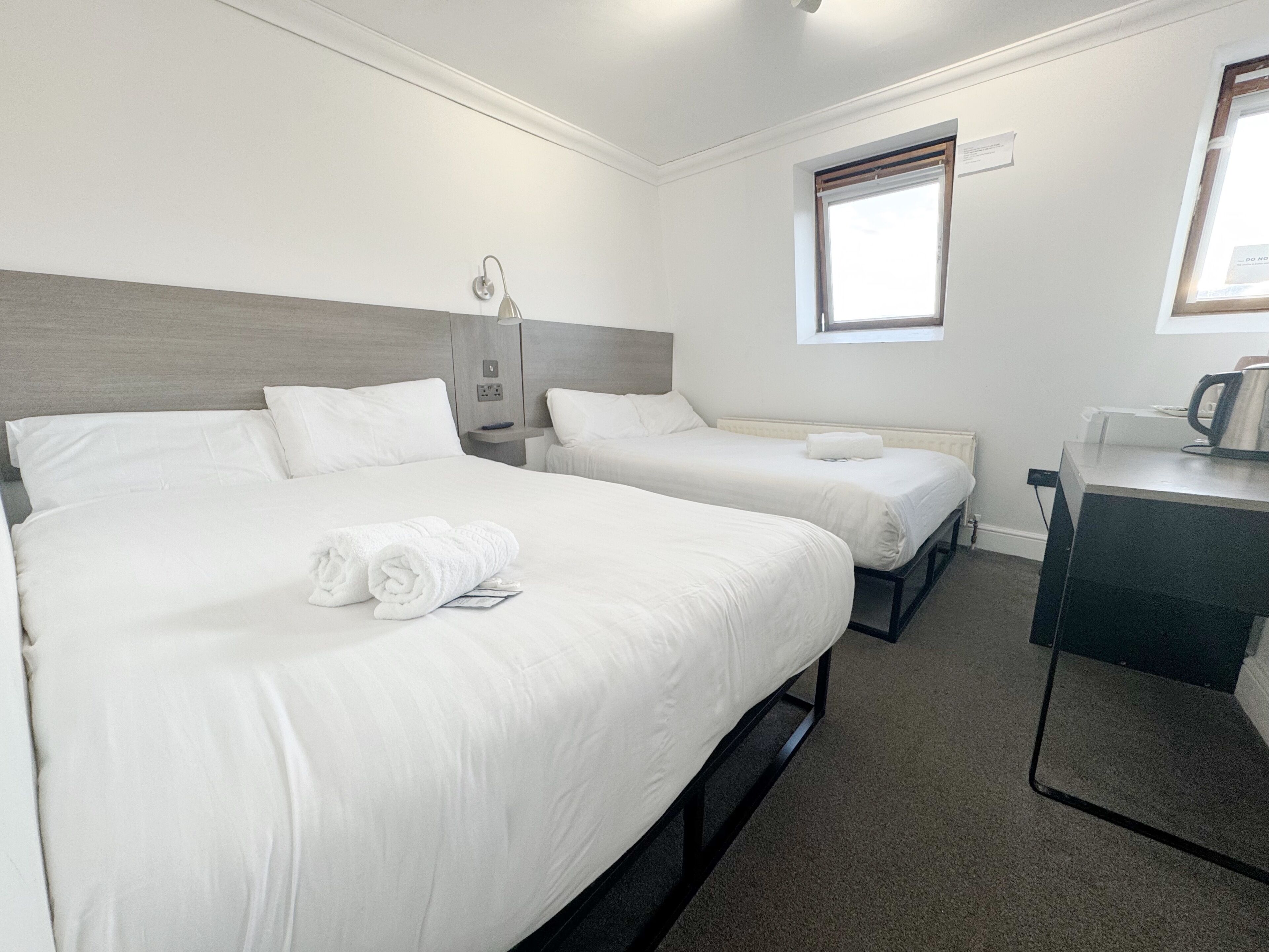 Standard Quadruple Room | Free WiFi, bed sheets