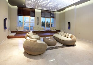 Salle de soins pour les couples, sauna, spa, bain de vapeur