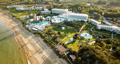 ROBINSON KYLLINI BEACH