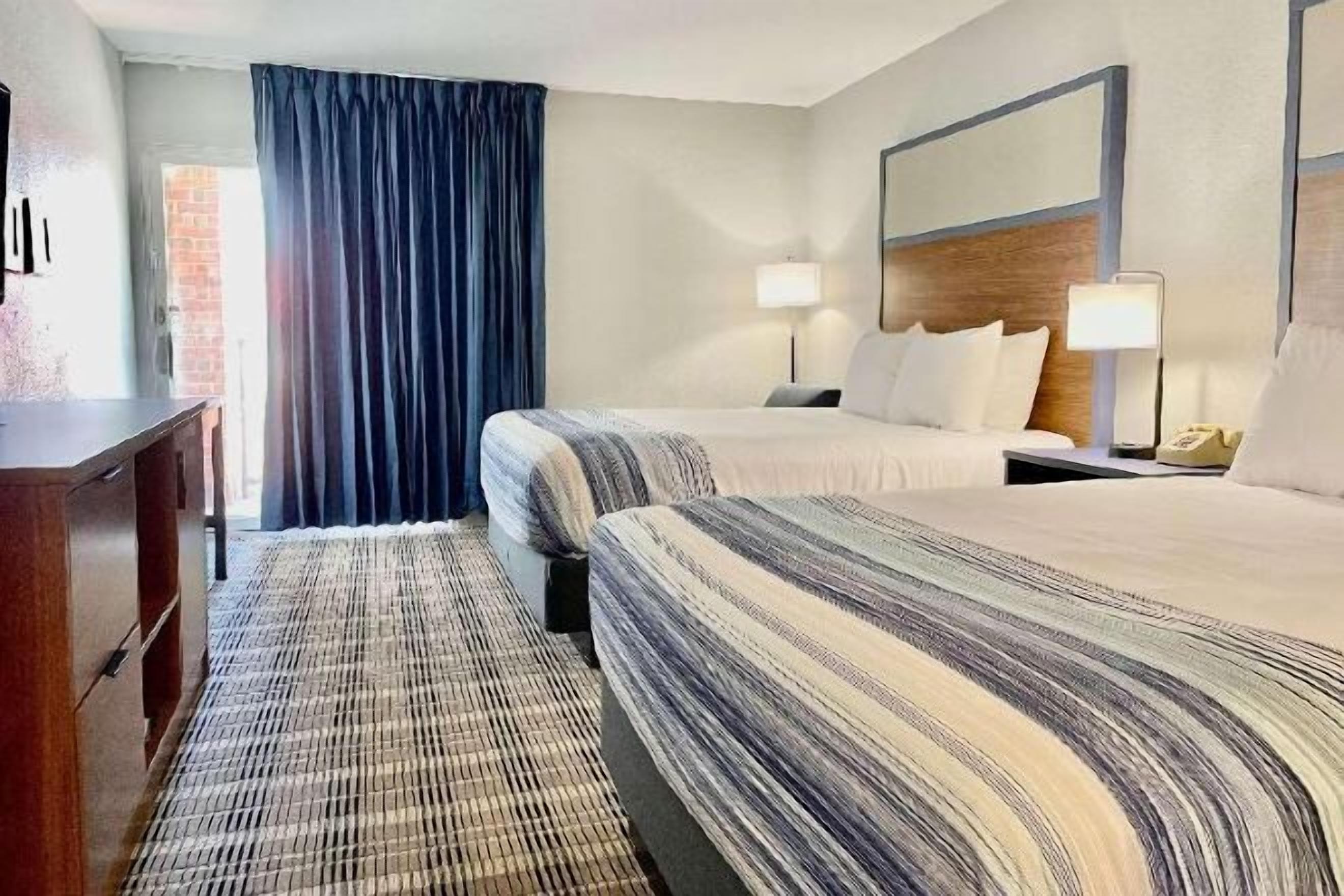 1 chambre, bureau, espace de travail pour ordinateurs portables