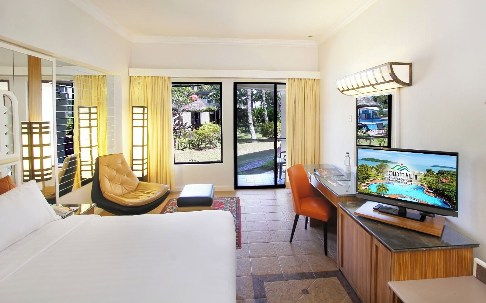 Minibar, in-room safe, desk, soundproofing