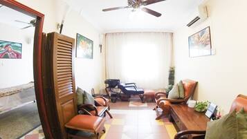 Couples treatment rooms, sauna, steam room, body treatments