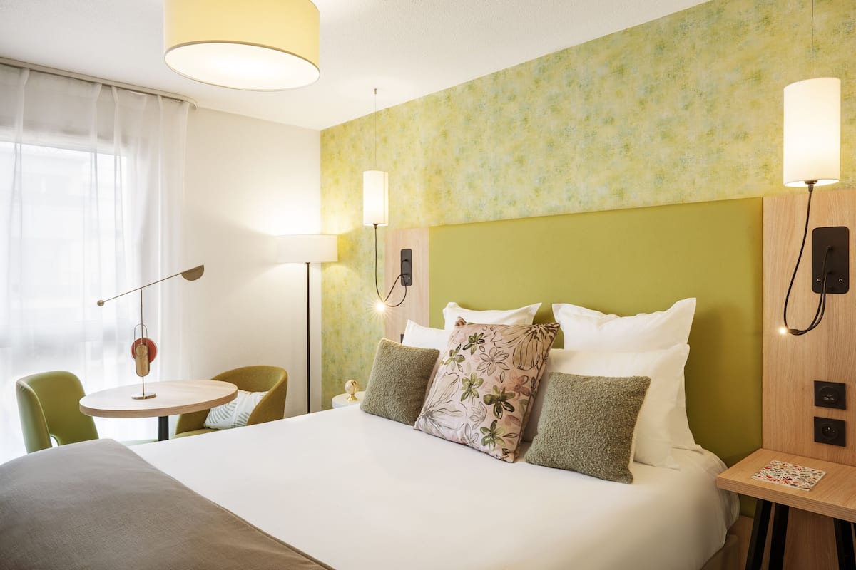Studio | Desk, blackout drapes, free WiFi, bed sheets