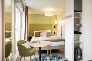 Studio | Desk, blackout drapes, free WiFi, bed sheets