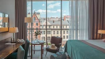 Classic Double Room, 1 Double Bed | In-room safe, desk, soundproofing, iron/ironing board