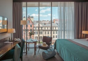 ห้องคลาสสิกดับเบิล, เตียงใหญ่ 1 เตียง | ตู้นิรภัยในห้องพัก, โต๊ะทำงาน, ห้องเก็บเสียง, เตารีด/โต๊ะร  ีดผ้า