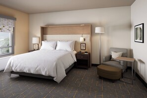 고급 침구, 필로우탑 침대, 책상, 노트북 작업 공간