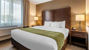 Standard Room, Non Smoking | Premium bedding, blackout curtains, iron/ironing board