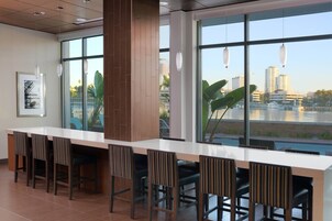 Bar en el lobby