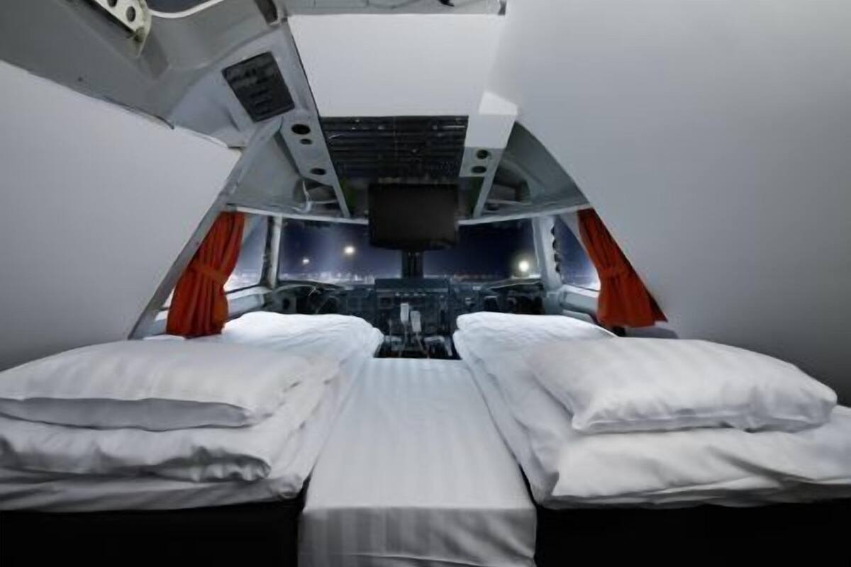 comfort suite (cockpit) | premium bedding, pillow-top beds, blackout curtains, soundproofing