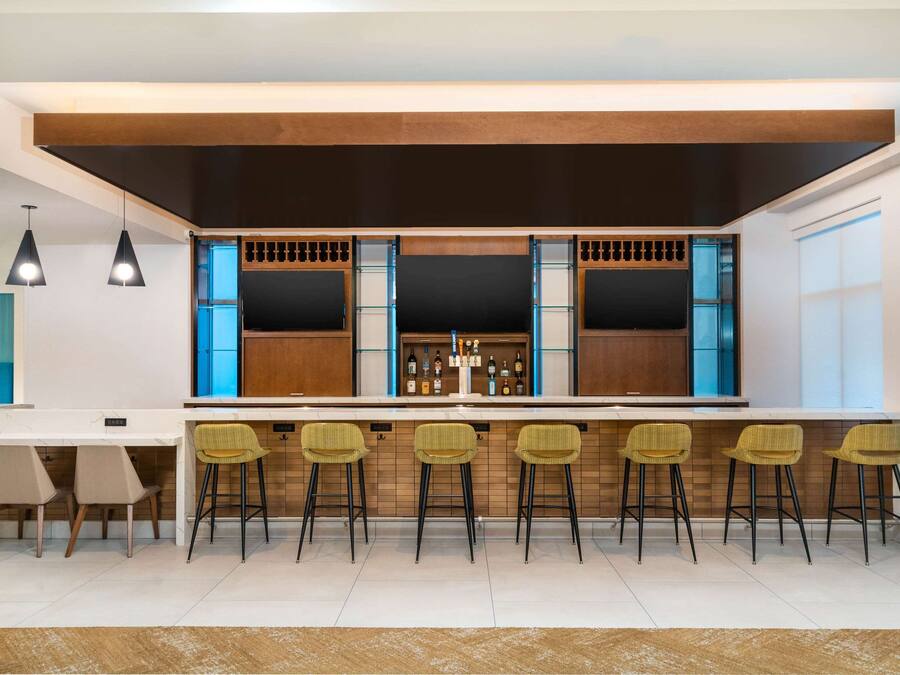 Bar (en el alojamiento)