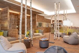 Un sauna, baño turco, tratamientos corporales, aromaterapia