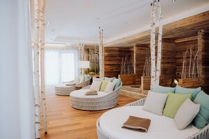 Sauna, baño turco, tratamientos corporales, aromaterapia 