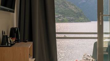 Deluxe Twin Room, Sea View | Tilam berlapik, Wi-fi, cadar katil