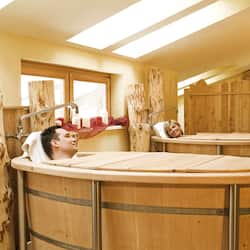 Sauna, Turkish bath, body treatments, aromatherapy, body wraps