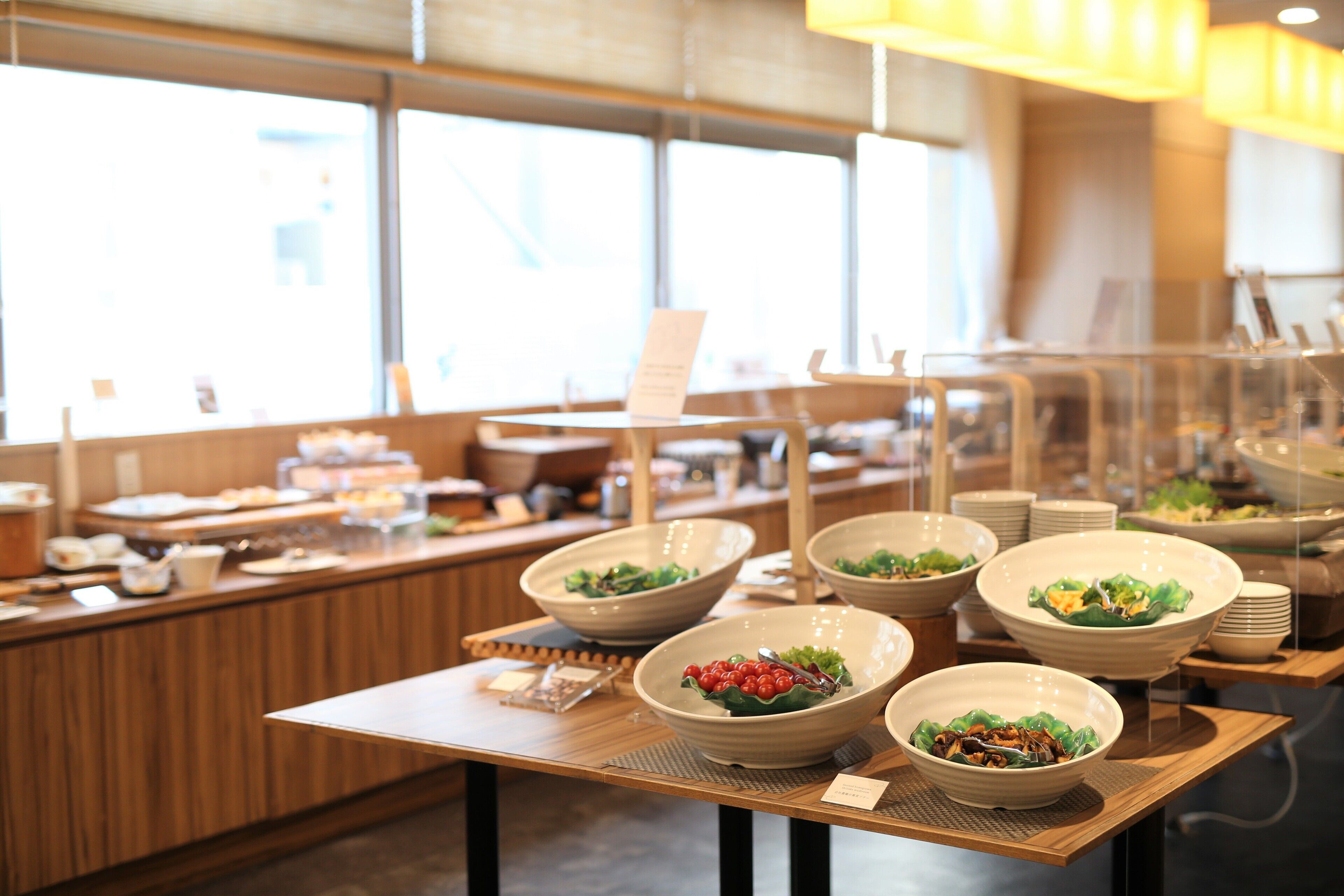 Daily buffet breakfast for a fee