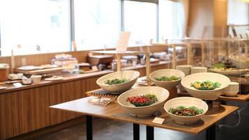 Daily buffet breakfast for a fee