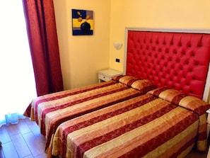 Down duvets, in-room safe, desk, soundproofing - Hotel Alle Torri (Mestre)